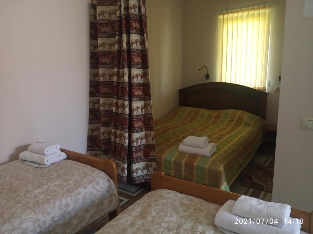 Guest House Hasmik Yeghegnadzor Екстериор снимка