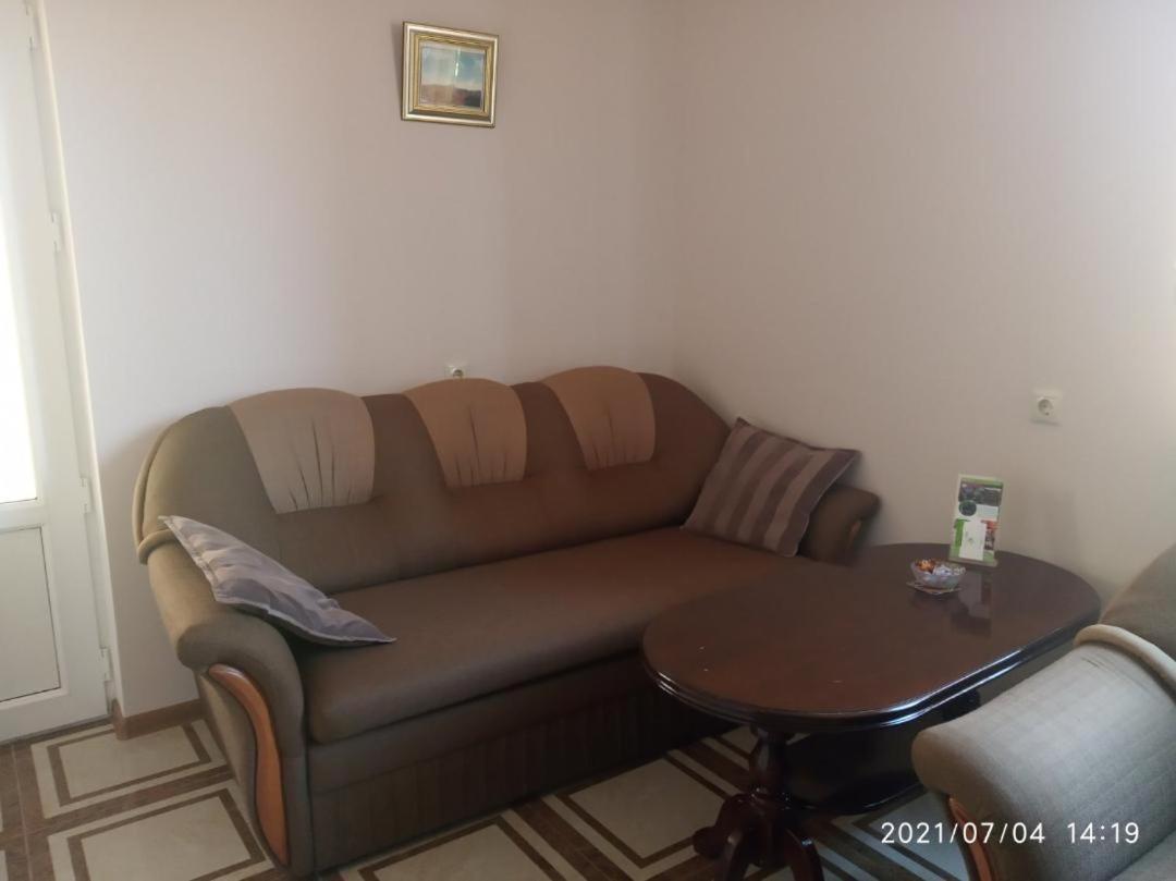 Guest House Hasmik Yeghegnadzor Екстериор снимка